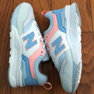 new balance 997h blue and pink